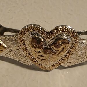 Elegant Heart-Shaped Hair CLIP